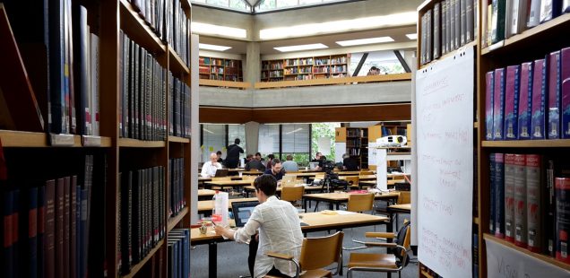 Hackathon in der Unibibliothek Basel