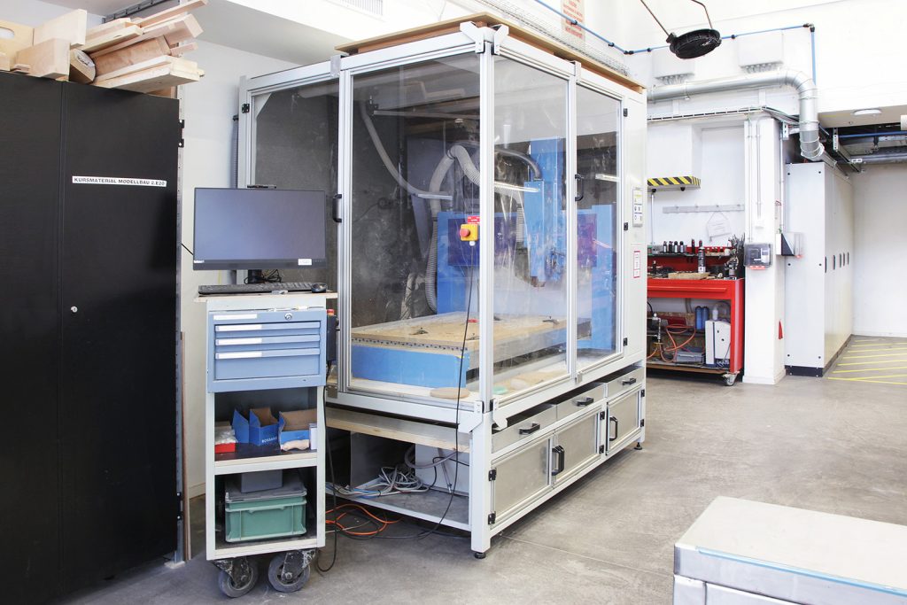 CNC-Fräsmaschine VK TECHNIK