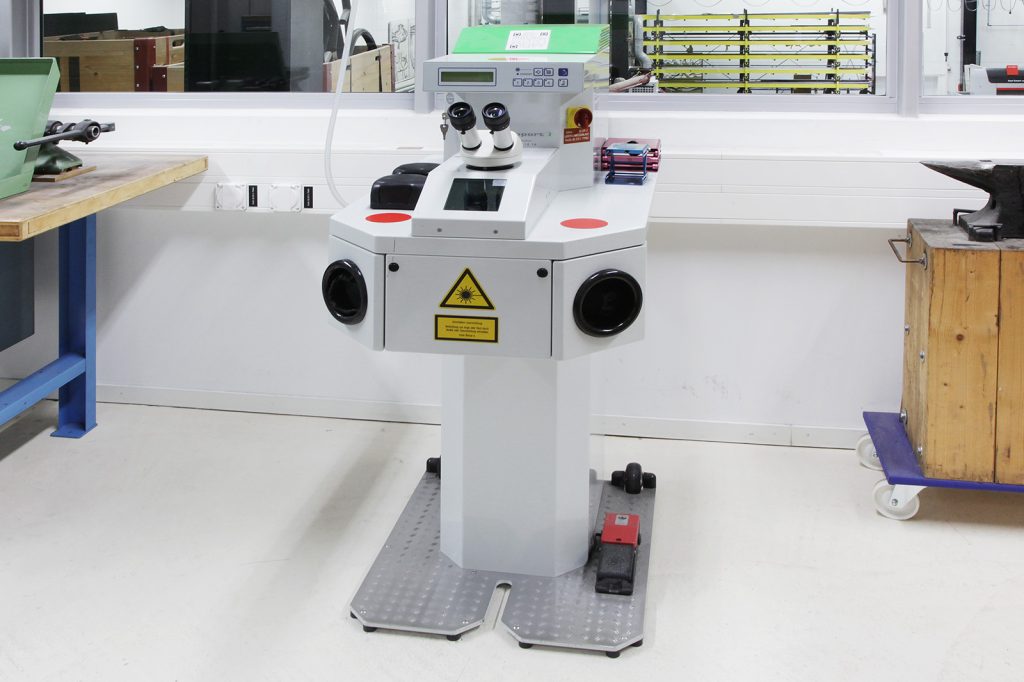 Laserschweissgerät: Punktuelles Laserschweissen