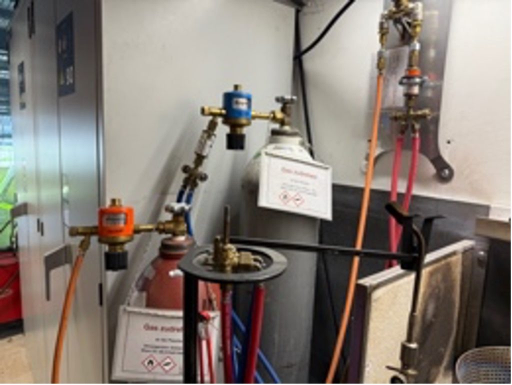 Acetylen Gasanlage: Metall schmelzen, giessen